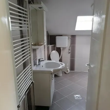 Privatni Smestaj - Grujic Apartman