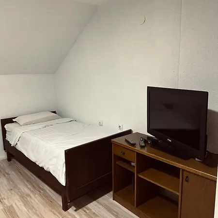 Apartman Privatni Smestaj - Grujic