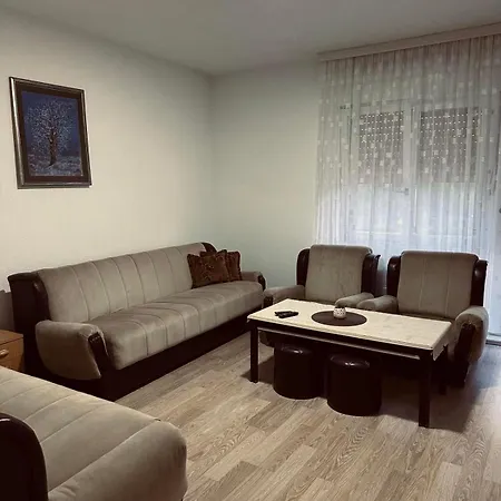 Privatni Smestaj - Grujic Dobrosin