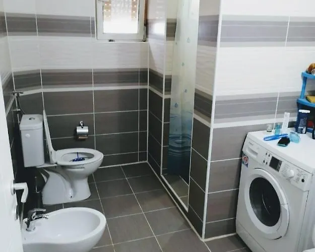 Privatni Smestaj - Grujic